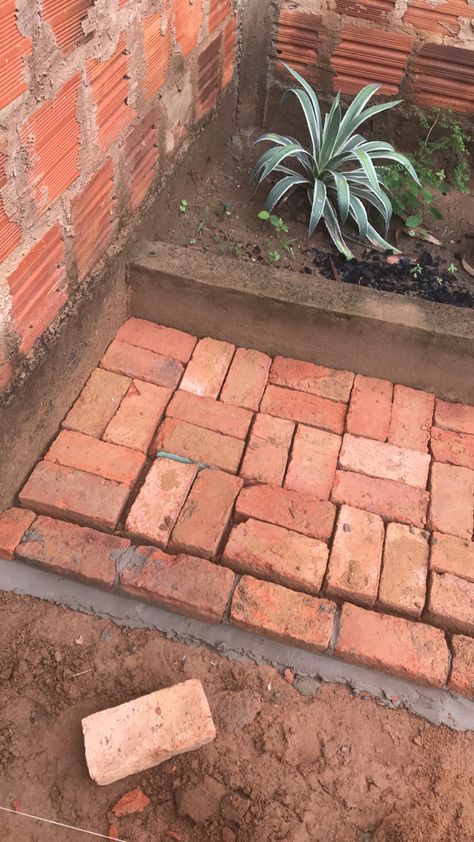 Reclaimed Brick Garden, Garden Small Backyard, Backyard Landscaping For Kids, Wooden Gates Driveway, Front Door Steps, Brick Patterns Patio, Brick Pathway, Brick Walkway, Brick Garden