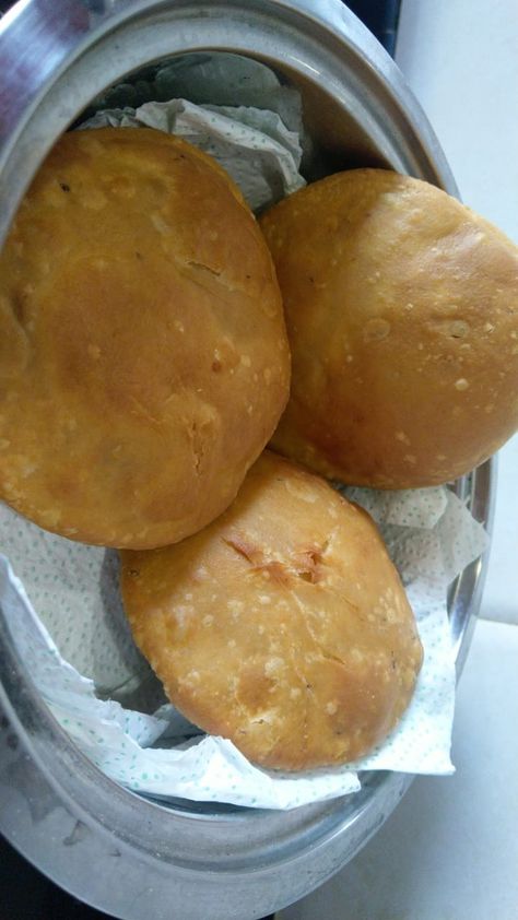 Kachori Recipe, Father Love Quotes, Appetizer Board, Coral Draw, Food Snap, Car Food, Ads Creative Advertising Ideas, Ganpati Decoration, Delicacy Food