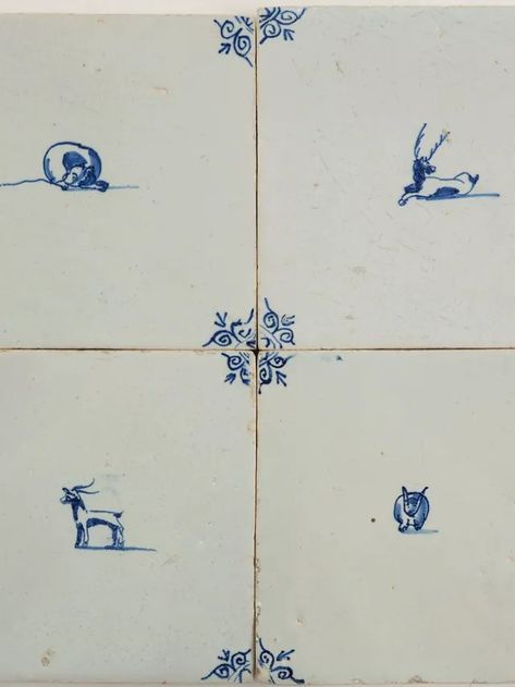 Hand-Painted Tile—the Age-Old Decoration that “Defies Perfection”—Is Having a Moment | Architectural Digest Hand Painted Tiles Bathroom, Vintage Kitchen Tile, Painting Bathroom Tiles, Paint Backsplash, Painted Tile, Hand Painted Tile, Delft Tiles, Glazed Ceramic Tile, Charming Kitchen