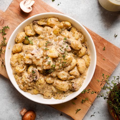 Easy Vegan Creamy Gnocchi With Mushrooms Vegan Mushroom Gnocchi Recipes, Vegan Mushroom Gnocchi, Vegan Gnocchi Sauce, Gnocchi And Mushrooms, Vegan Gnocchi Recipes, Gnocchi With Mushrooms, Mushroom Gnocchi, Creamy Gnocchi, Gnocchi Sauce