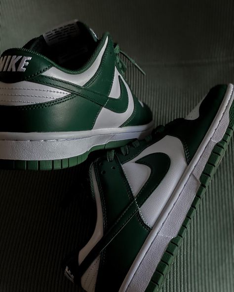 Dunk low Michigan State Dunk Low Michigan, Nike Dunks Low, Dunks Low, Sneakers Jordans, Nike Wallpaper, Fresh Shoes, Air Jordans Retro, Michigan State, Crazy Shoes