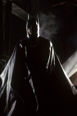 Tim Burton Batman, Batman Returns 1992, Michael Keaton Batman, Keaton Batman, Batman 1989, Batman Costumes, Batman Poster, Tim Burton Films, Batman Returns