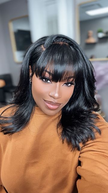 Bangs With A Side Part, Natural Hair Bangs, Ginger Color, Side Part Hairstyles, Short Hair Black, Bouncy Hair, Bangs With Medium Hair, Pretty Braided Hairstyles, Hair Laid