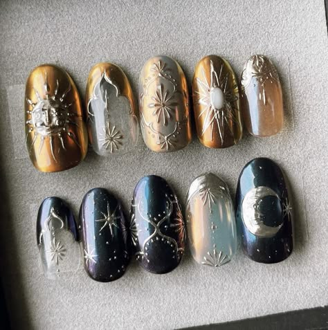 Nails Sun And Moon Design, Copper And Gold Nails, Antique Nails Vintage, Persian Nails, Sun And Moon Nails Design, Baroque Nail Art, Cosmic Nail Art, Greek Mythology Nails, Astronomy Nails