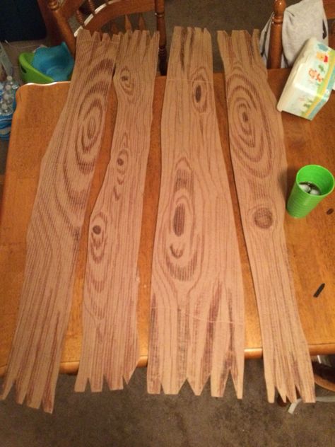 DIY wood planks it's cardboard! To board up my windows! Halloween Decorations Party Scary, Cheap Diy Halloween Decorations, Scary Haunted House, Zombie Birthday, Pirate Halloween, Zombie Party, Adornos Halloween, Holiday Halloween, Haunted Houses