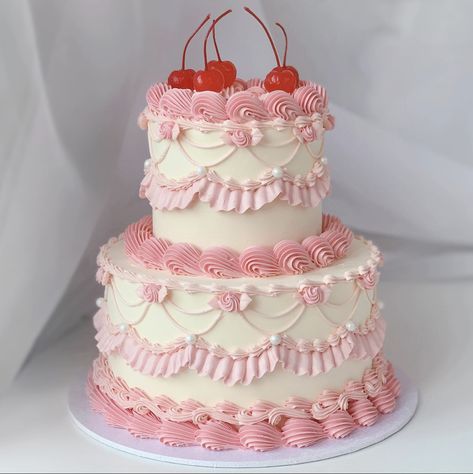 Birthday, Multi-tier, Buttercream, Piping, Vintage Style, Pearls, Cherries, Pink, White - cake by @aprilsbakerlondon, instagram Pink Girly Cake, Top Christmas Desserts, White And Pink Cake, Dessert Nails, Cute Pink Cake, Retro Cakes, Pink And White Cake, Lemon Birthday Cakes, Bolo Vintage