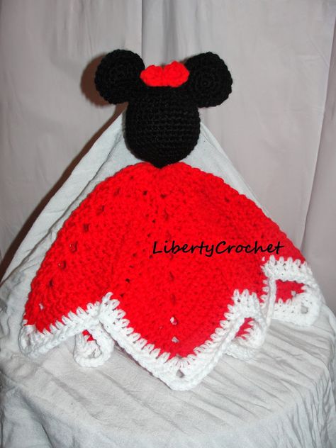 libertycrochet: Mouse head lovey* Crochet Lovies, Crochet Security Blanket, Crochet Mickey Mouse, Crochet Creatures, Disney Crochet, Mouse Crochet, Crochet Dreams, Crochet Baby Blanket Free Pattern, Lovey Pattern