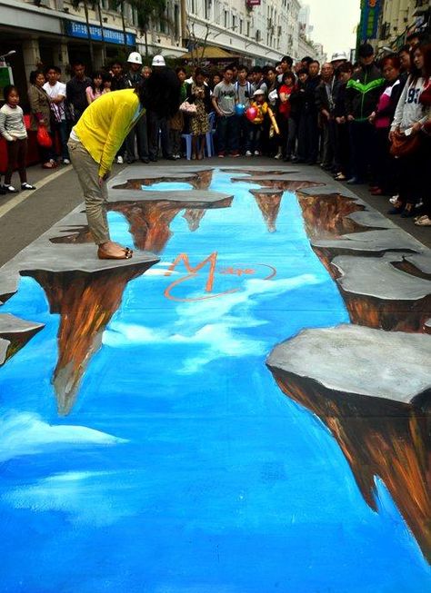 30 Amazing 3D Street Art Paintings 3d Sidewalk Art, 3d Street Painting, Illusion Kunst, Street Art Illusions, Pavement Art, 3d Chalk Art, Sidewalk Chalk Art, Sidewalk Art, Street Painting