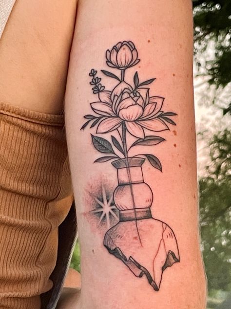 Broken Vase Tat, Broken Vase With Flowers, Cracked Vase Tattoo, Flowers In Vase Tattoo, Vase Tattoos, Morgan Tattoo, Broken Vase, Black Widow Tattoo, Vase Tattoo