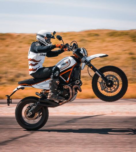 Ducati Desert Sled Custom, Spender Bike, Spender Bike Modified, Ducati Desert Sled, Ducati Scrambler Custom, Motos Scrambler, Vintage Enduro, Desert Sled, Moto Scrambler