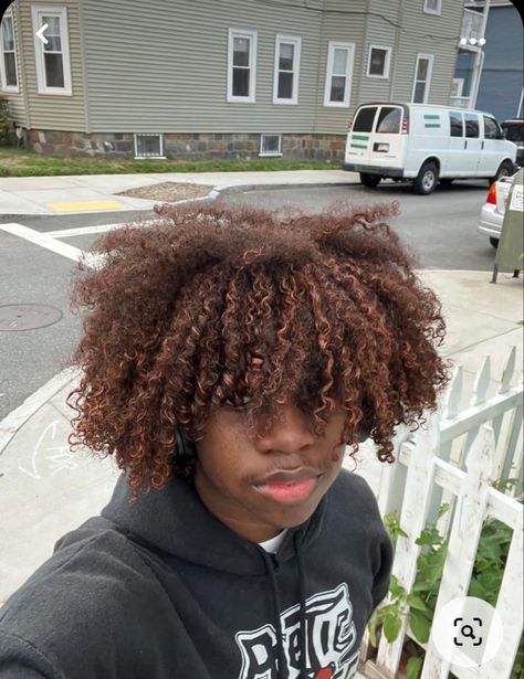 Men Dyed Hair Ideas Brown, Black Man With Dyed Hair, Brown Hair Men Black, Ginger Afro Men, Ginger Hair Color Men, Dyed Afro Men, Light Brown Curly Hair Men, Black Men With Dyed Hair, Dyed Hair Men Black