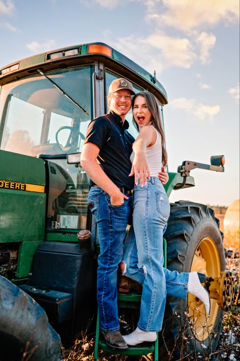 Wedding Tractor Pictures, Engagement Pictures With Tractor, Engagement Photos With Tractor, Tractor Engagement Photos, Farmer Engagement Photos, Country Proposal Ideas Engagement, Farm Engagement Photos Ideas, Tractor Engagement Pictures, Farmer Engagement Pictures