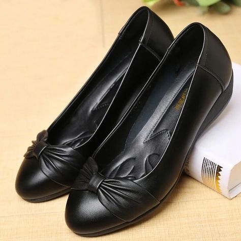 Ladies Pumps, Autumn Shoes Women, Office Shoes Women, Women Flats, Office Shoes, Girly Shoes, Wedge Pumps, Flats Shoes, Womens Wedges