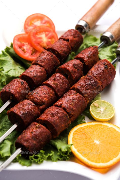 Mutton Seekh Kabab, Mutton Kabab, Seekh Kabab, Green Salad, Skewers, Food For Thought, Chutney, Grilling, Salad