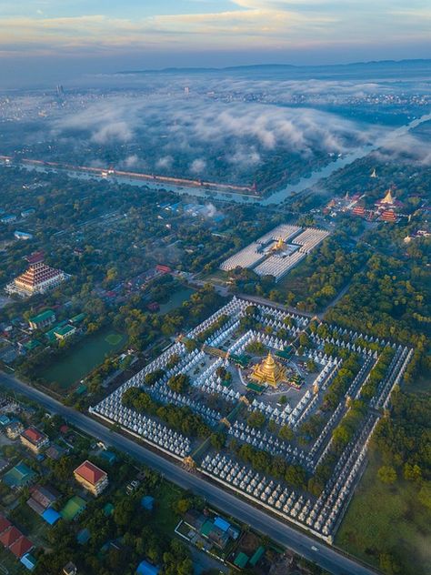 Burmese Architecture, Pagoda Temple, Mandalay Myanmar, Victorian Vases, Deep Photos, Myanmar Travel, Anime Picture Hd, Samurai Anime, Overlays Instagram