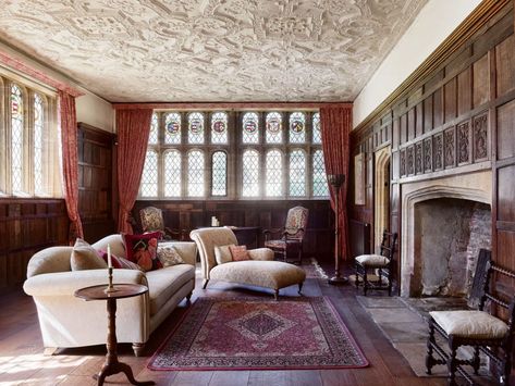 Athelhampton: The idyllic Tudor home that inspired generations of country house lovers - Country Life Castle Combe Manor House Interior, Athelhampton House, Tyntesfield Manor, Ashford Castle Interior, Country Estate Homes England, Tudor Manor, Manor House Castle Combe, Country House Kitchen, Tudor Home