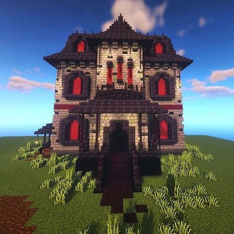 Creepy Minecraft, Minecraft Epic Builds, Minecraft Halloween Ideas, Minecraft Horror, Scariest Monsters, 8 House, Minecraft Mansion, Minecraft World, Creepy Houses