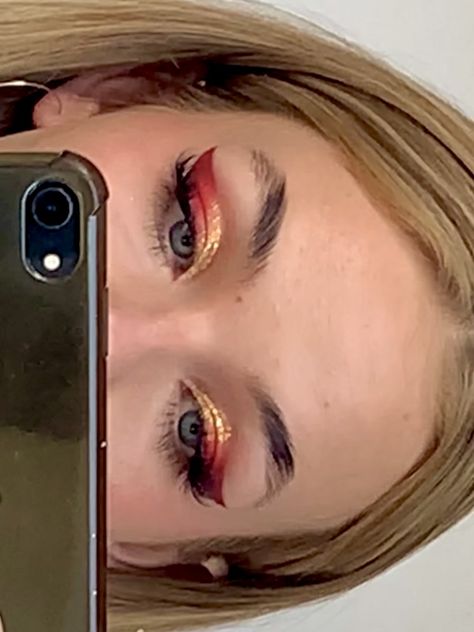 Flame Inspired Makeup, Red Fire Makeup, Fire Makeup Ideas, Fire Makeup Look Easy, Fire Themed Makeup, Starfire Makeup Look, Firefighter Makeup, Fire Makeup Halloween, Gold And Red Makeup