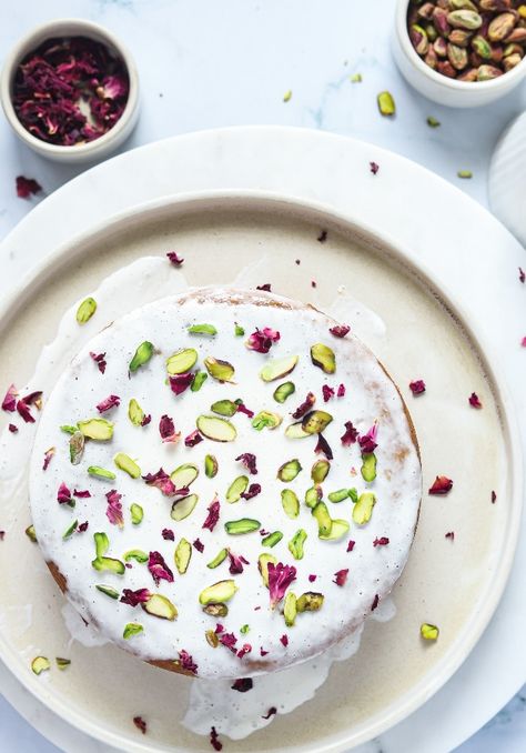 Rose Water Recipe, Love Cake Recipe, Persian Love Cake, Chocolate And Vanilla Cake, Love Struck, Rose Recipes, Basic Cake, Warm Cake, Persian Food