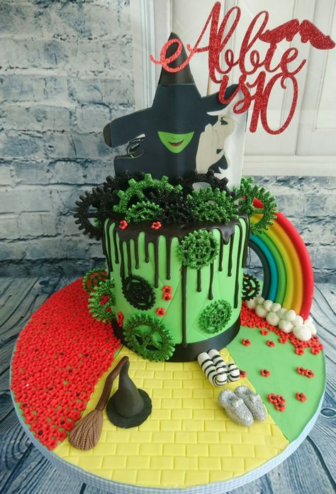 Wizard Of Oz Cakes, Wicked Themed Cake, Wicked Cake Ideas, Wizard Of Oz Birthday Cake, Wizard Of Oz Party Decorations, Wicked Birthday Cake, Wizard Of Oz Cupcakes, Wicked Themed Birthday Party, Wizard Of Oz Cake Ideas