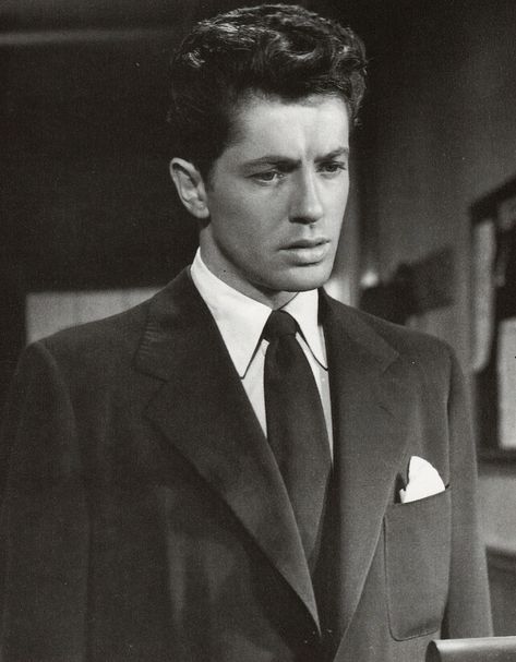 Strangers On A Train, Farley Granger, Robert Parish, New Rochelle, Hollywood Men, Small Town Girl, Alfred Hitchcock, Hot Actors, Hollywood Actor