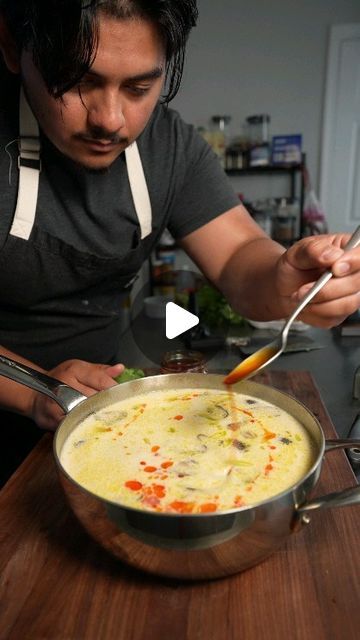 Thai Fish Soup Recipe, Tom Kai Soup Coconut Milk, Thai Soup Recipes Coconut, Tom Kha Gai Soup, Thai Soup Recipes, Tom Kha Soup, Asian Soup Recipes, Tom Kha Gai, Tom Kha