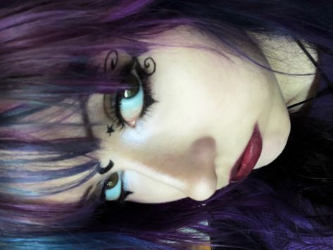 my photo dont repost Purple Hair Photoshoot, Purple Gothic Makeup, Alternative Dyed Hair, Purple Goth Makeup, Purple Witch Makeup, Dc Comics Raven, Characters With Purple Hair, Whimsical Makeup, Pastel Goth Makeup