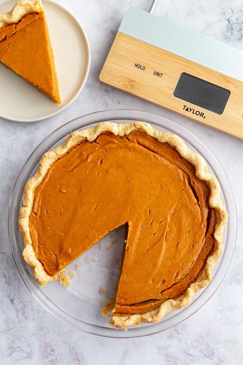 Vegan Sweet Potato Pie- this pie is super easy to make and the filling comes together all in one blender! Everyone will love this at your next gathering! #pie #veganpie #sweetpotato Vegan Sweet Potato Pie Recipes, Vegan Sweet Potato Pie, Sweet Potato Pies Recipes, Vegan Pie, Vegan Sweet Potato, Plant Based Lifestyle, Potato Pie, Sweet Potato Pie, Sweet Potato