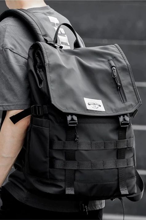 It's a really good backpack bag. It's strong and durable and waterproof & Resistant. #lightweight #backpack Stylish Backpacks For Men, Techwear Bag, Travel Backpack Men, Mens Backpack Fashion, High School Bags, Black School Bags, Stylish School Bags, Leather Backpack For Men, Mens Backpack Travel