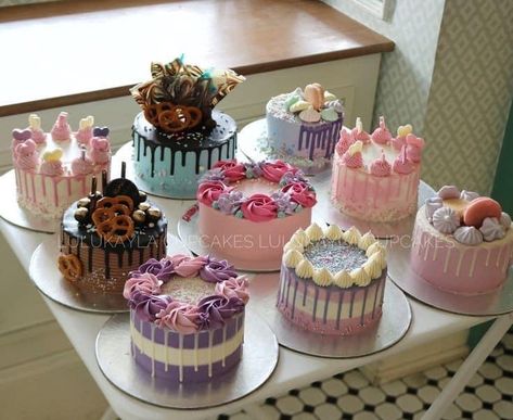 Birthday Cake Decorating Ideas, Mini Torte, Tiny Cakes, Making Cakes, Cupcake Cake Designs, Simple Cake Designs, Mini Cakes Birthday, Creative Cake Decorating, Cake Decorating Frosting