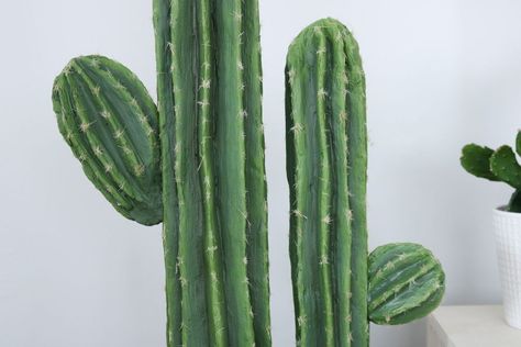 How to Make DIY Pool Noodle Cactus Pool Noodle Cactus, Lost Recipes, Diy Floating Candles, Fake Cactus, Faux Cactus, Cactus Diy, Pool Noodle, Diy Pool, Popular Decor