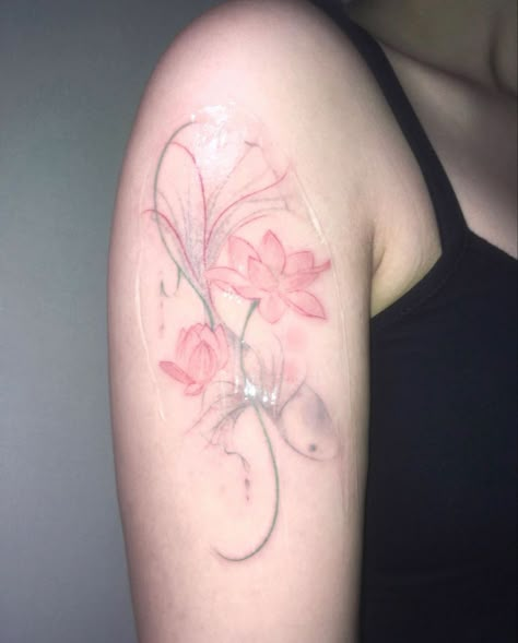 Colorful Dainty Tattoos, Douyin Tattoo, Ethereal Tattoo Ideas, Flowy Tattoo, Pink Flower Tattoos, Pink Tattoo, Cute Little Tattoos, 1 Tattoo, Dainty Tattoos