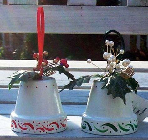 Pot Craft Ideas, Terracotta Crafts, Pot Ornaments, Xmas Projects, Pot Craft, Homemade Decorations, Gel Candle, Potted Christmas Trees, Pot Art