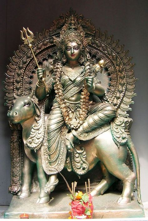 Navratri, Durga Puja: Worshipping The Divine Mother (PHOTOS) Navratri Puja, Krishna Krishna, Happy Navratri Images, Hindu Statues, Durga Images, Goddess Durga, Navratri Images, Indian Sculpture, Devi Durga