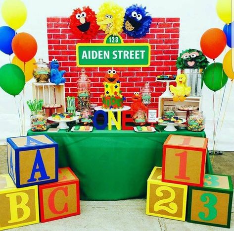 Main table decor, Elmo’s birthday party-sesame street party Sesame Street Birthday Party Ideas Boy, Elmo Birthday Party Boy, Elmo First Birthday, Cookie Monster Birthday, Elmo Birthday Party, Sesame Street Birthday Party, Elmo Party, Sesame Street Party, Elmo Birthday