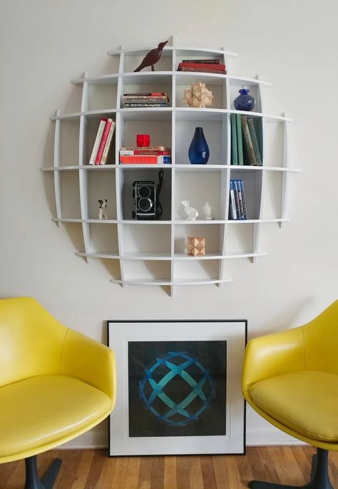 X Creative Display Shelves, Funky Shelving Ideas, Round Bookshelf Wall, Componibili Storage Unit, Accent Wall Bookshelves, Eccentric Decor Bedroom Ideas, Futuristic Shelves, Cool Shelves Ideas, Cool Room Features