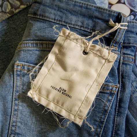 Diy Hang Tags Clothing, Clothes Tags Ideas, Vintage Clothing Tags, Clothing Label Ideas, T Shirt Tags, Handmade Clothing Labels, Punk Fashion Diy, Rustic Outfits, Clothing Labels Design