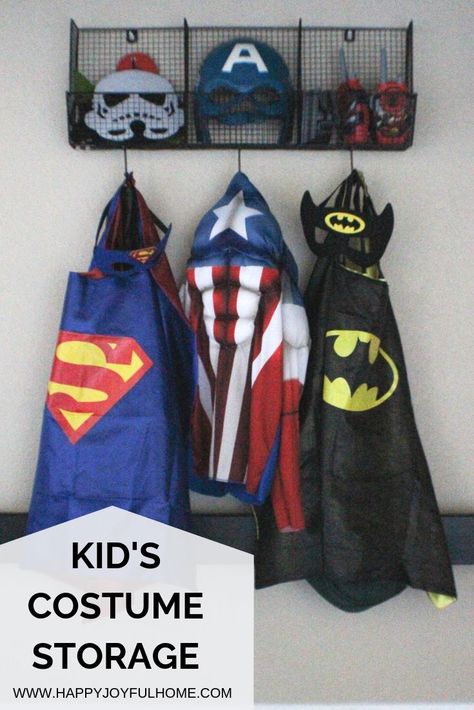 DIY kid's costume storage and awesome inexpensive kid's masks and capes :)! #kidsroom #playroom #kidscostumes | www.happyjoyfulhome.com Costume Storage Kids, Costume Storage Ideas, Masks Storage, Costume Storage, Dress Up Corner, Superhero Dress Up, Diy Costumes Kids Boys, Cat Mad, Kid Diy