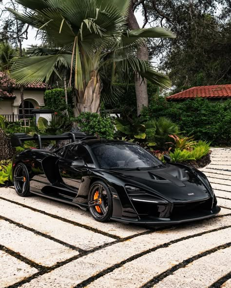 #McLaren #Senna #anrkywheels Source : Insta @kfletchphotography Mclaren 765 Lt, Mclaren Senna Gtr, Car Garage Ideas, Maclaren Cars, Senna Mclaren, Car And House, Girl Cars, Austin Cars, Rolls Royce Ghost