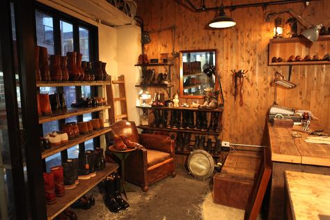 Brass Tokyo Repair Shop, Japan. Keeping the art alive. Very nice. Stalinist Architecture, Shoe Repair Shop, Workshop Studio, Leather Workshop, Leather Repair, Auto Repair Shop, Store Design Interior, Shoe Repair, Repair Shop