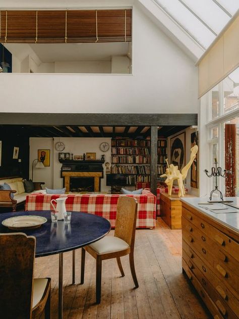 Textile artist Pauline Caulfield's home and studio is testament to a creative life well lived | House & Garden Wabi House, Marble Effect Paint, Patrick Caulfield, White Cupboards, Donald Judd, Apartment Goals, Timeless Interior, Circular Table, Grand Homes