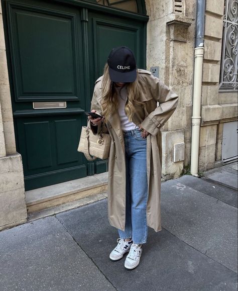 Trench Coat Outfit, Europe Outfits, Cold Outfits, Paris Outfits, Tips For Women, Coat Outfits, Looks Chic, Elevate Your Look, Autumn Outfit