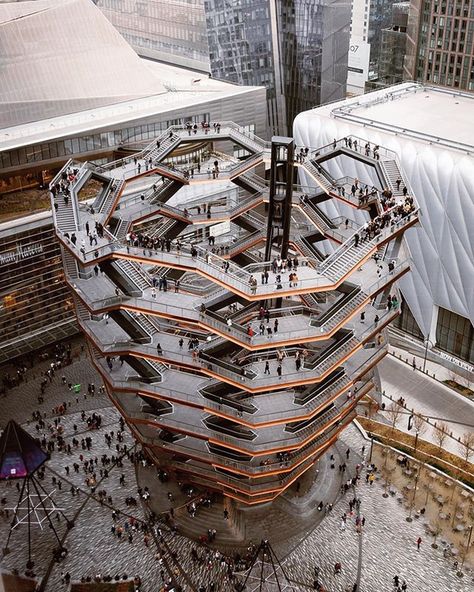 Stair Workout, Nyc Fall, New York City Photos, No Gym, Stairs Architecture, New York Pictures, Hudson Yards, The Vessel, New York City Travel