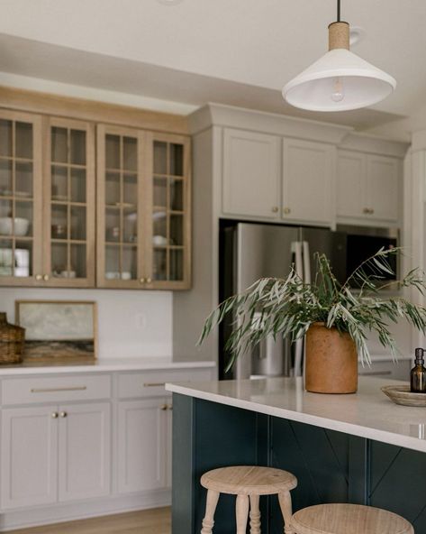 Black Birch Homes, Off White Kitchen, Birch Kitchen Cabinets, White Traditional Kitchen, Birch Kitchen, Off White Kitchen Cabinets, Off White Cabinets, Off White Kitchens, Shaker Style Doors