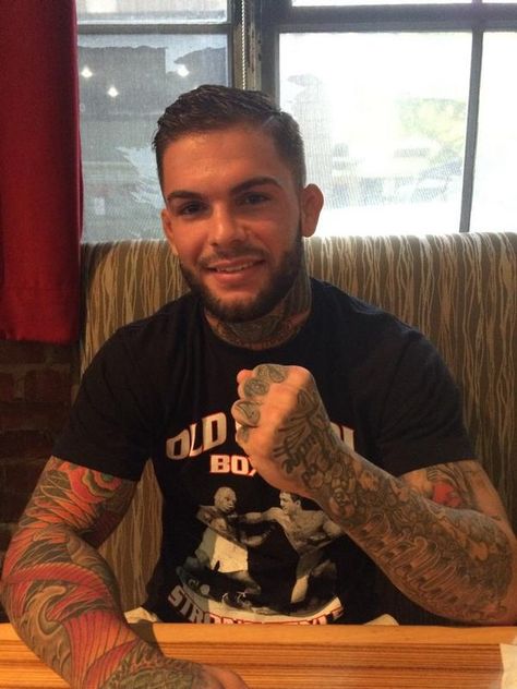 Cody Garbrandt Cody Garbrandt, Legendary Pictures, Drip Outfit Men, Ufc Fighters, Human Canvas, Inked Men, Ufc, Wwe, Mens Outfits