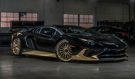 Black And Gold Lamborghini Aventador S Is One Of The Last Vintage Lamborghini, Gold Lamborghini, Black Lamborghini, Acura Legend, Black Hills Gold Jewelry, Gold Car, Mclaren Cars, Luxury Appliances, Dream Vehicles