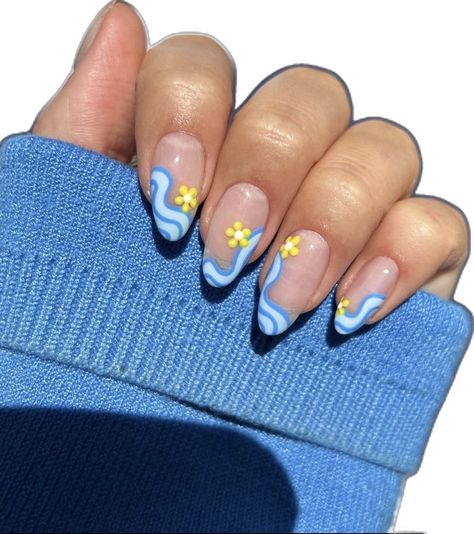 Short Summer Nail Art, Easy Summer Nail Art, Yellow Nail Designs, Short Nails Summer, Beachy Nails, Yellow Nail, Simple Gel Nails, Summery Nails, Cute Gel Nails