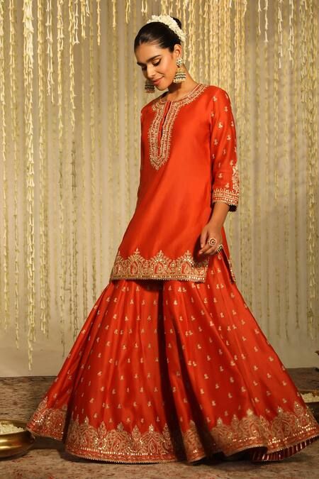 Buy Orange Kurta And Sharara: Silk Chanderi Mishika Paisley Butti Set For Women by Sheetal Batra Online at Aza Fashions. Sharara Ideas, Kurta And Sharara, Indian Dress Up, Embroidered Sharara, Chanderi Dupatta, Diwali Outfits, Bollywood Dress, Lehnga Dress, Bridal Dresses Pakistan