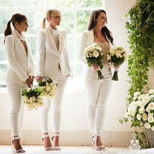 LOVE the bm's in suits. Brilliant. via @easonandboulos Image by @gmphotographics #alternativebride #bridesmaids #whitesuit Bridesmaid Suits, Bridesmaid Attire, Alternative Bride, Paper Lace, Lesbian Wedding, Bridesmaid Style, Gay Wedding, Wedding Goals, Tuxedos