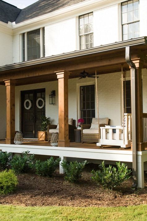 Craftsman Back Porch, Tudor Porch, Closed Porch, Craftsman Front Porch Ideas, Colonial Porch, Craftsman Front Porch, Column Addition, Porch Beams, Craftsman Style Porch